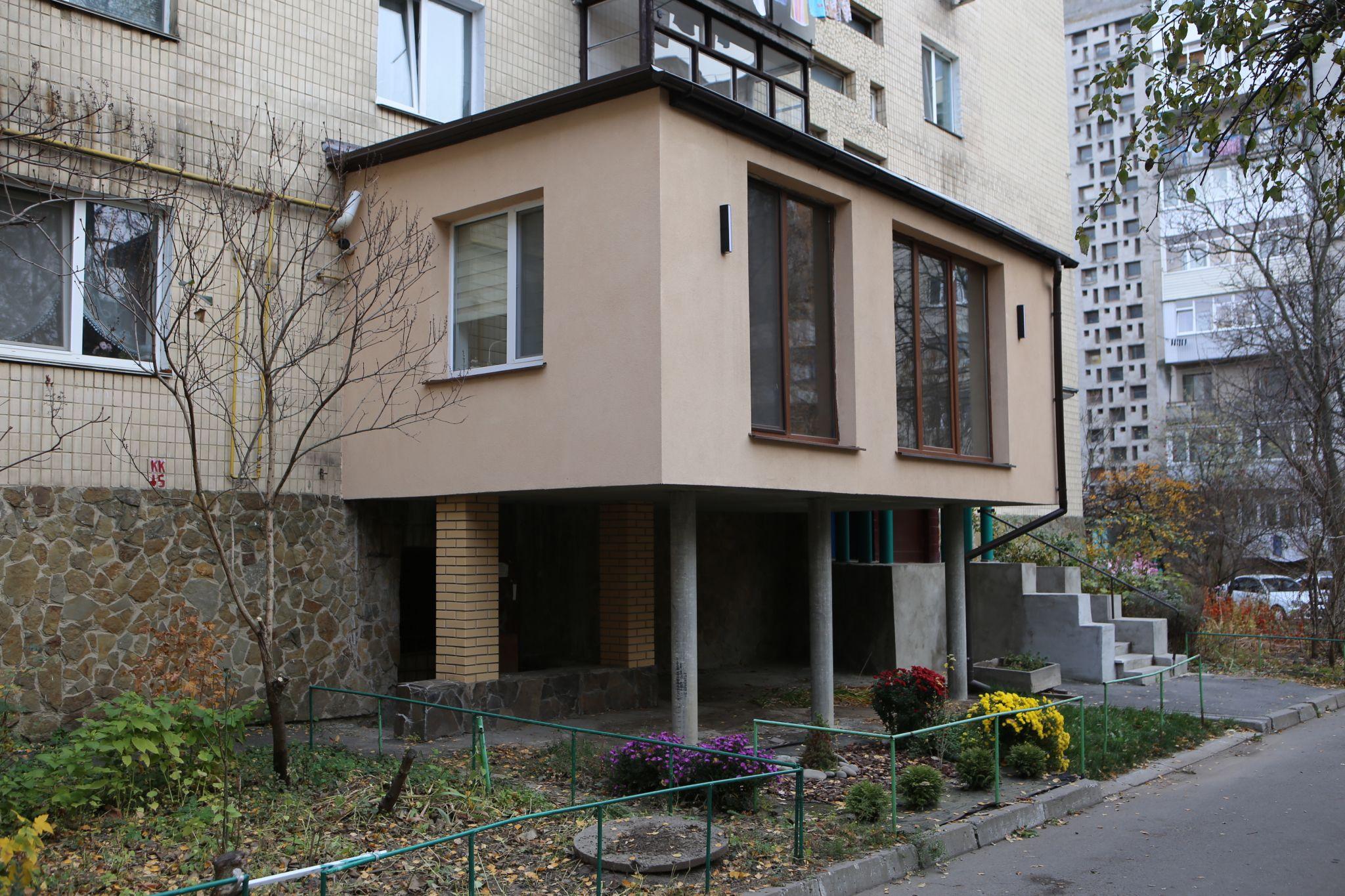 Новини Вінниці - фото з Ніби ще одна квартира. Як виглядають і чи законні «цар-балкони» на вінницьких багатоповерхівках