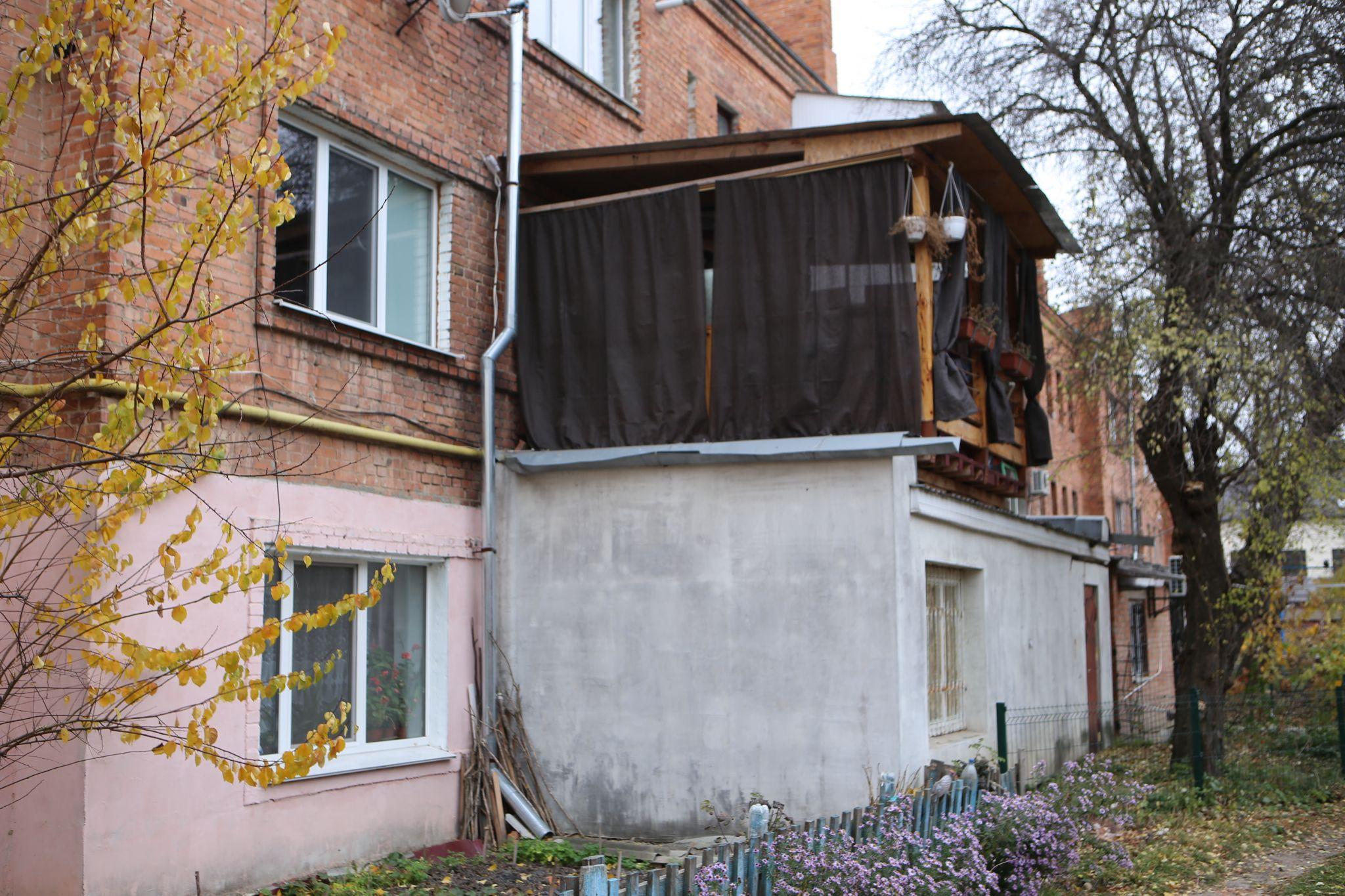 Новини Вінниці - фото з Ніби ще одна квартира. Як виглядають і чи законні «цар-балкони» на вінницьких багатоповерхівках