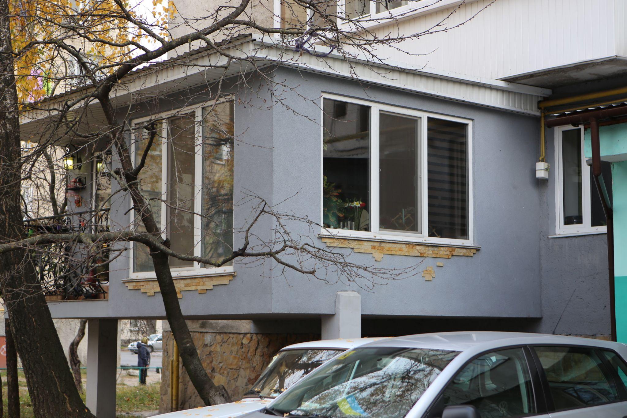 Новини Вінниці - фото з Ніби ще одна квартира. Як виглядають і чи законні «цар-балкони» на вінницьких багатоповерхівках