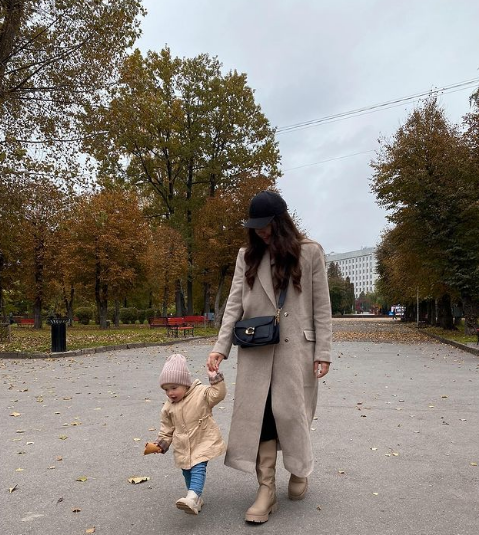 Новини Тернополя - фото з Що вдягають блогерки? ТОП-10 осінніх образів відомих тернополянок за версією «20 хвилин»