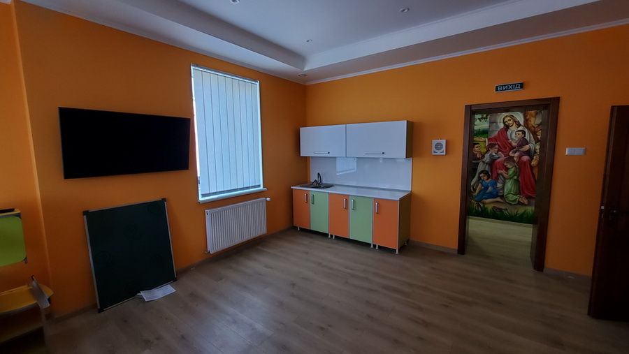 Новини Тернополя - фото з В єпархії показали, який вигляд всередині має новий дитячий садок на Парковій (ФОТО)