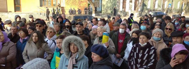 Новини Вінниці - фото з Важливе за тиждень. ТОП новин від 1 по 8 листопада, які ви могли пропустити Без дистанції та масок. У Вінниці проходить акція протесту «антивакцинаторів»