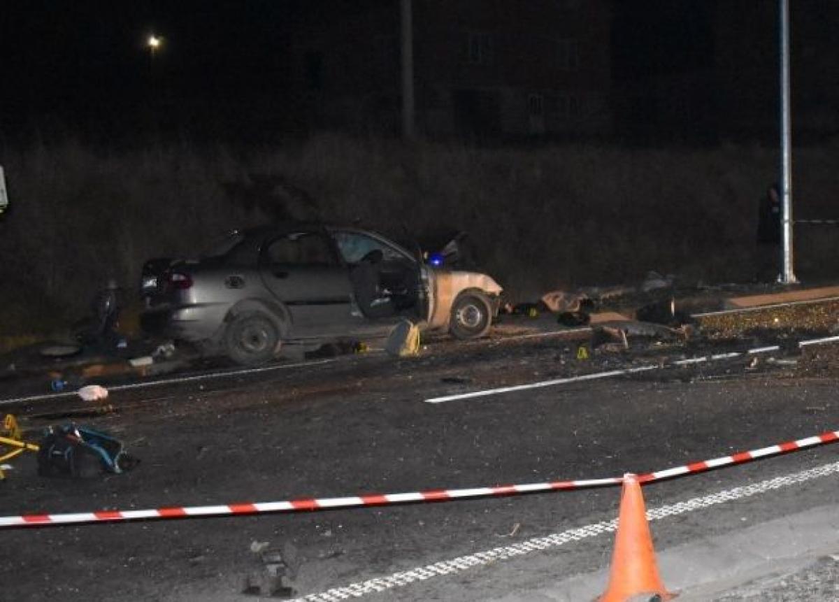 Новини Тернополя - фото з В один день ховають і маму, і тата двох хлопчиків. А що з водієм, який напідпитку скоїв смертельну ДТП?