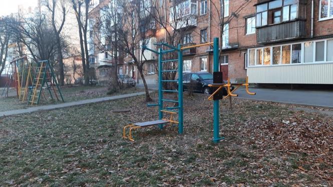 Новини Хмельницького - фото з У Хмельницькому відремонтували дитячі майданчики майже на 2 мільйони: де саме