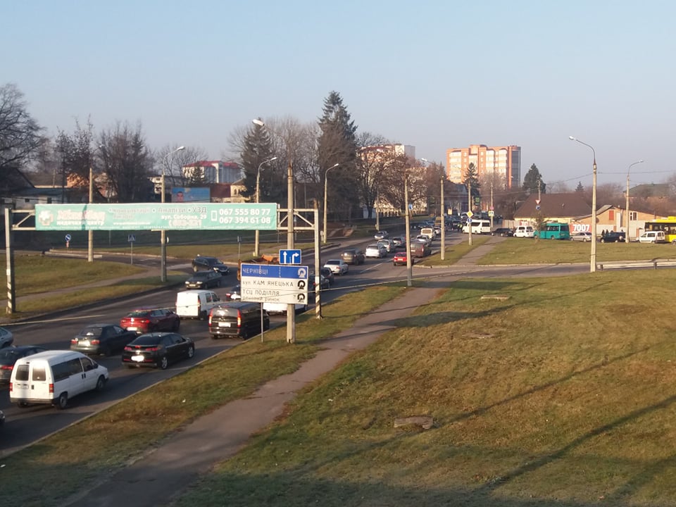 Новини Хмельницького - фото з Хмельницький потонув в заторах через ДТП на Толстого (ФОТО) Немає опису.