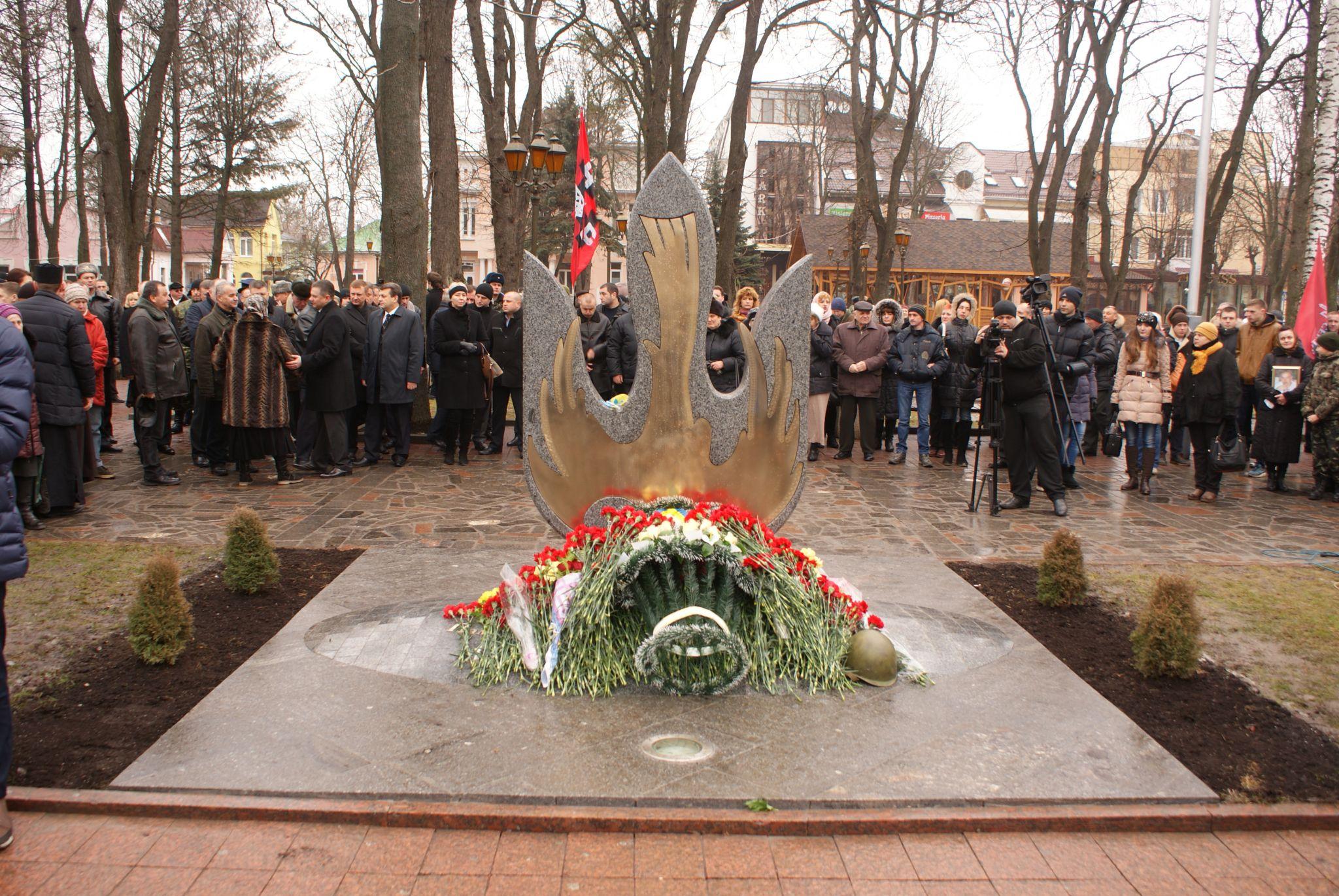 Новини Вінниці - фото з «Птах не падає — летить!». Чому пам’ятний знак  Героям Небесної сотні і АТО доручили створити студенту?