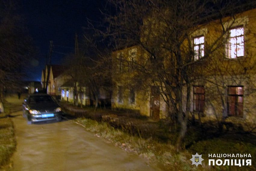 Новини Хмельницького - фото з Вбили сина за пенсію матері: поліція Хмельниччини затримала ймовірних душогубів