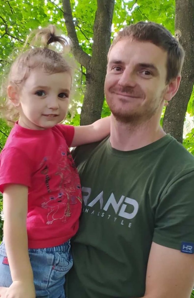 Новини Вінниці - фото з Чотирирічній Златі потрібно негайно обстежитись за кордоном. Давайте допоможемо їй