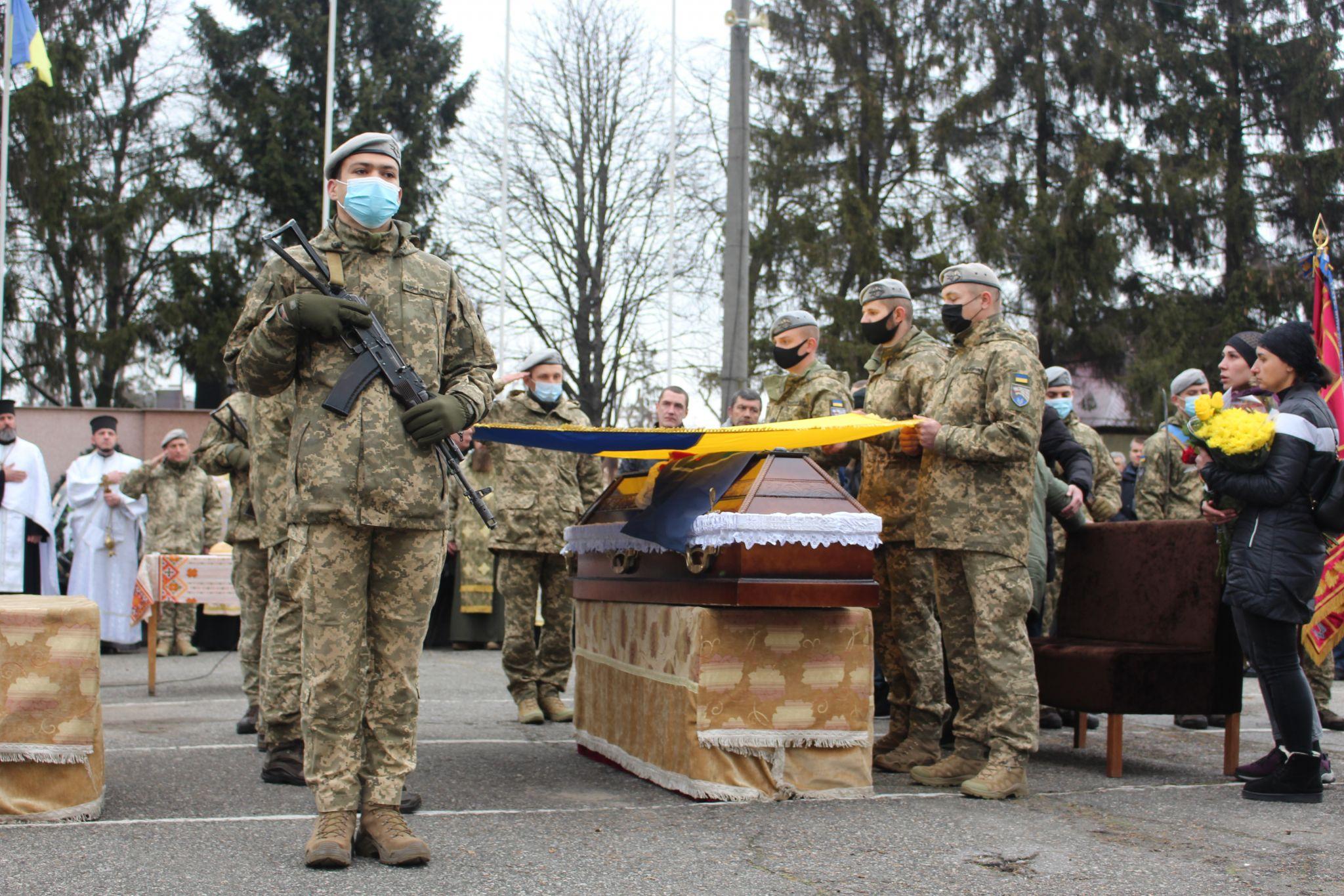 Новини Хмельницького - фото з Загинув від ворожої кулі: у Хмельницькому попрощалися зі снайпером Убертом Мрачковським