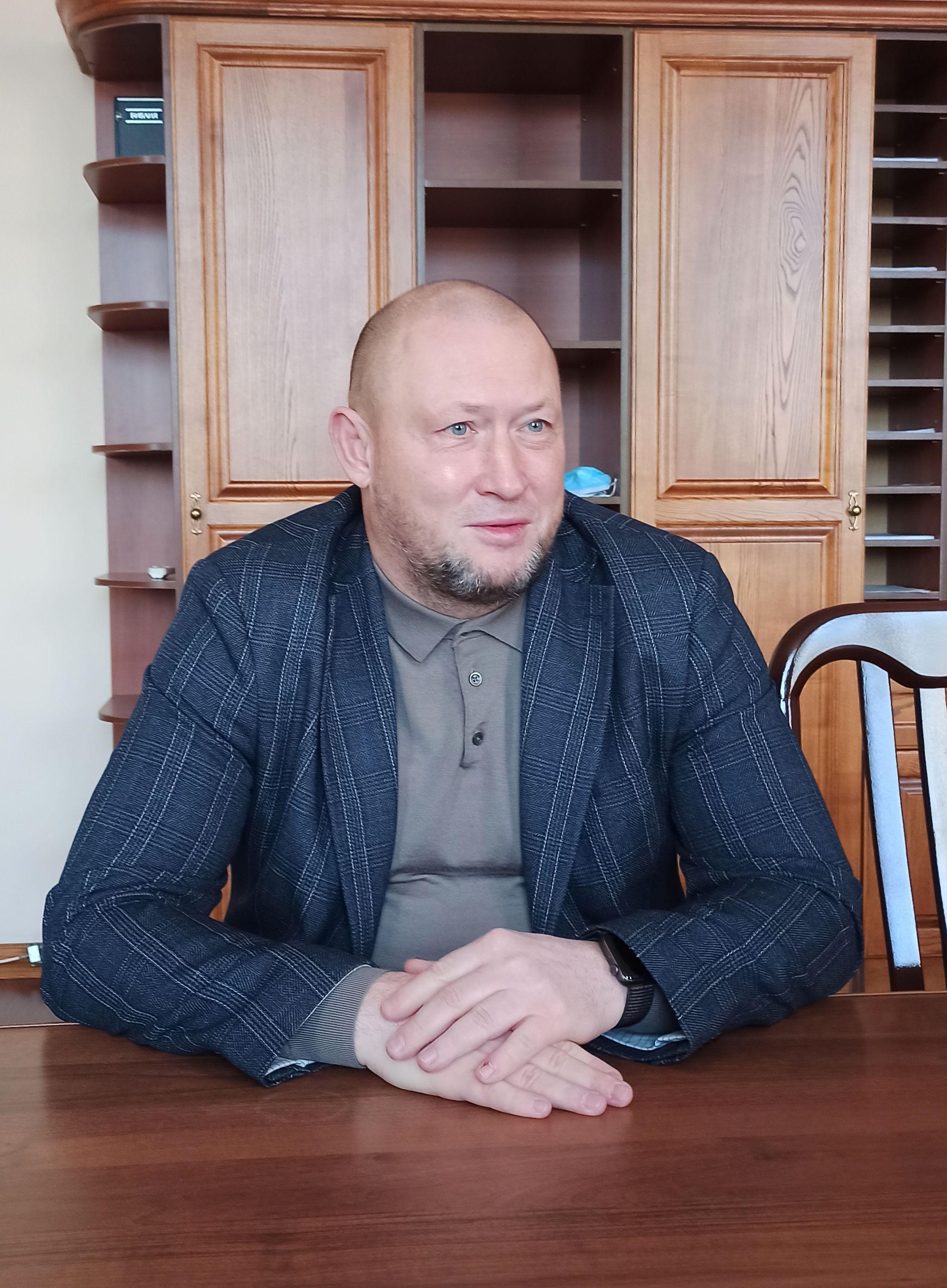 Новини Вінниці - фото з Чому при високих зарплатах у Феміди кадровий «голод»? Розмова з головою Вінницького апеляційного суду