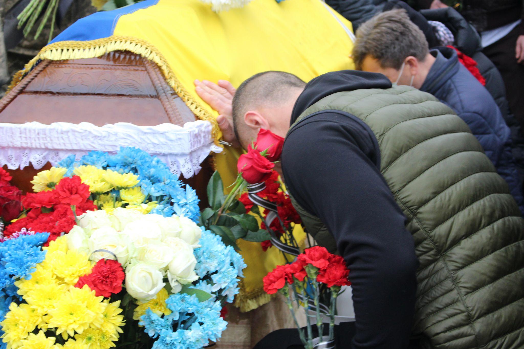 Новини Хмельницького - фото з Загинув від ворожої кулі: у Хмельницькому попрощалися зі снайпером Убертом Мрачковським