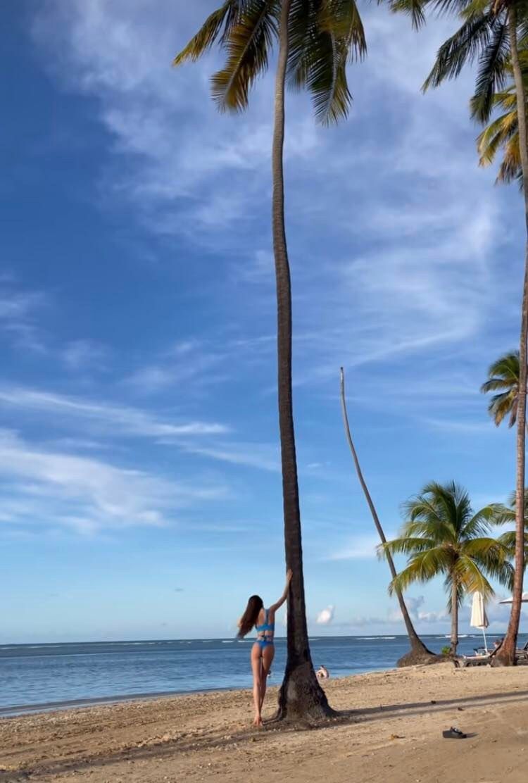 Новини Вінниці - фото з Олександра Яремчук вже в Пуерто-Рико. Чому «Міс Україна 2021» летіла туди аж 34 години?