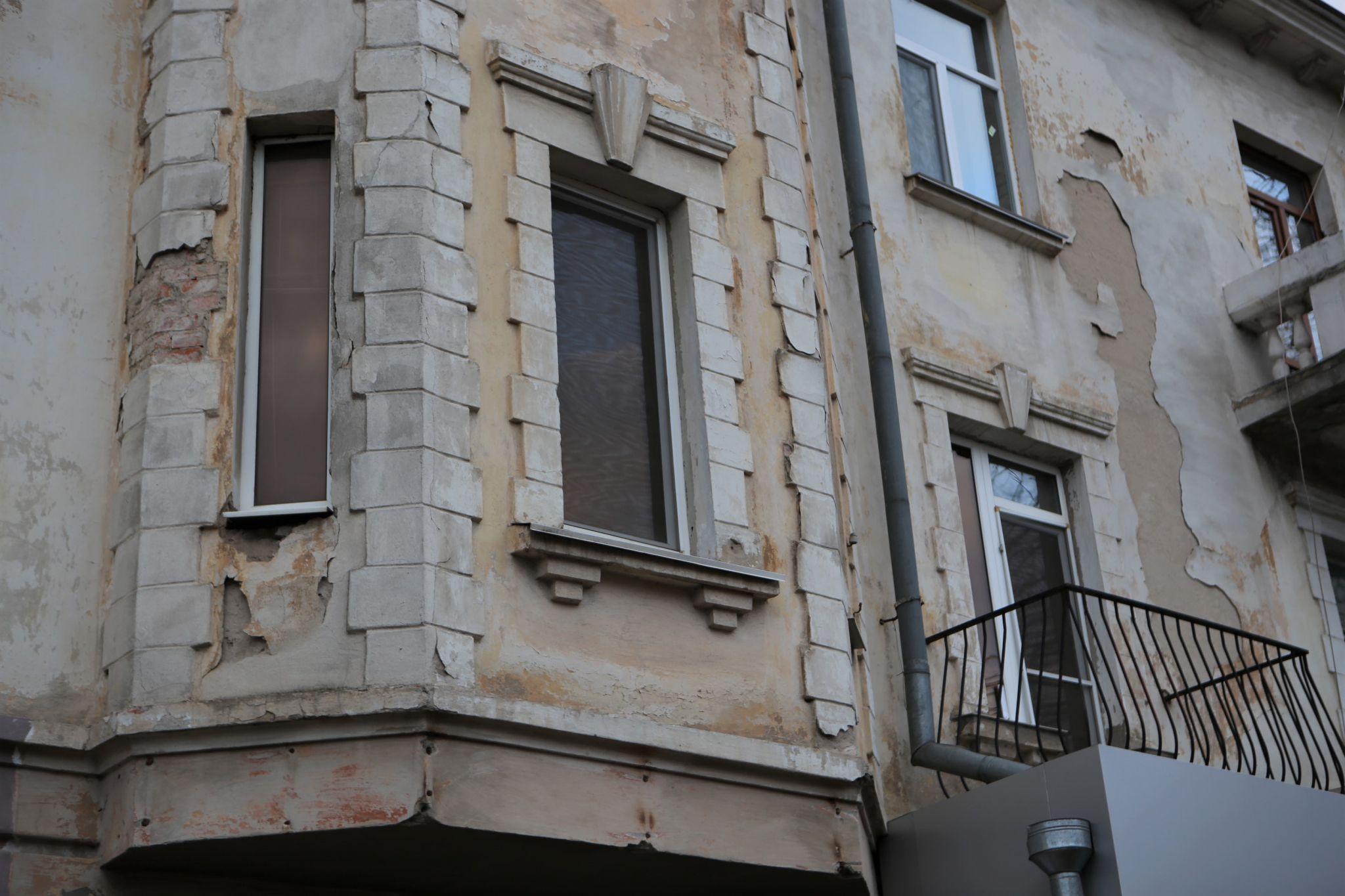 Новини Вінниці - фото з «Тримаємо ситуацію на контролі»: у Вінниці почали реставрацію Будинку залізничників