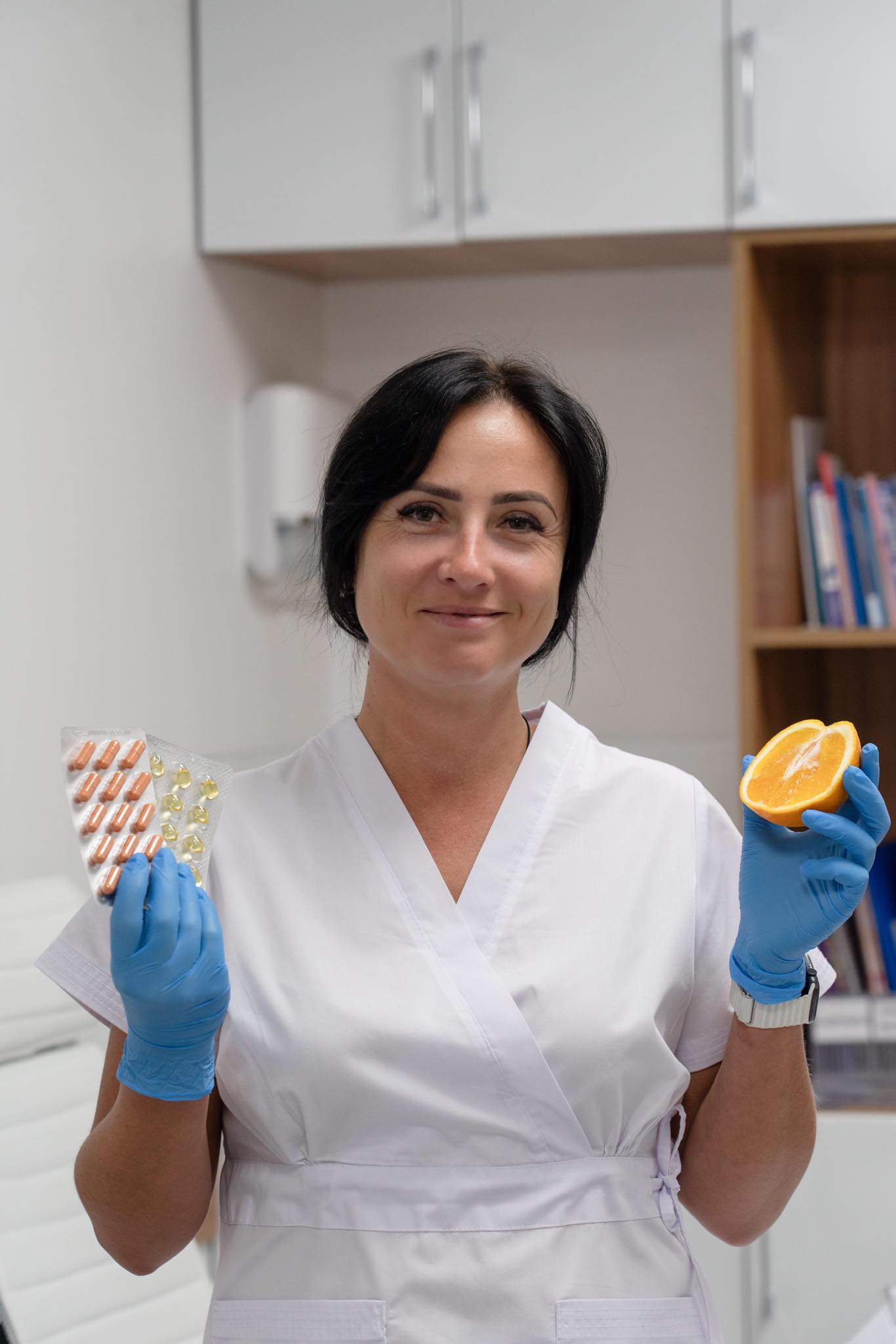 Новини Хмельницького - фото з Інтерв’ю з гінекологом Анною Купратою, яка знімає з пацієнтками відео в TikTok Нет описания.