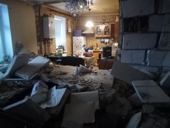 На зображенні може бути: у приміщенні
