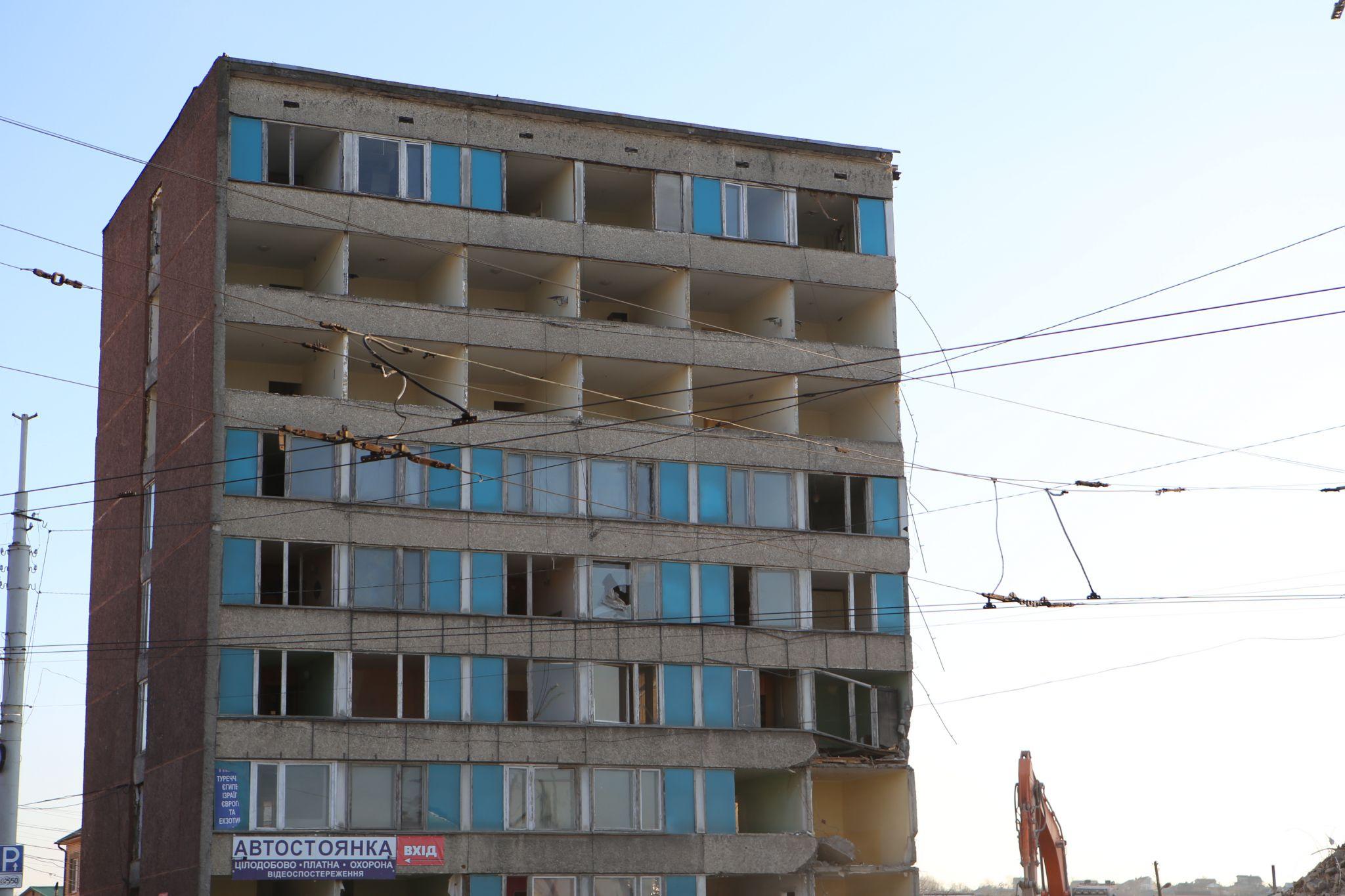 Новини Вінниці - фото з Не залишилося майже нічого: у Вінниці закінчують демонтувати «Південний Буг», але чи законно?