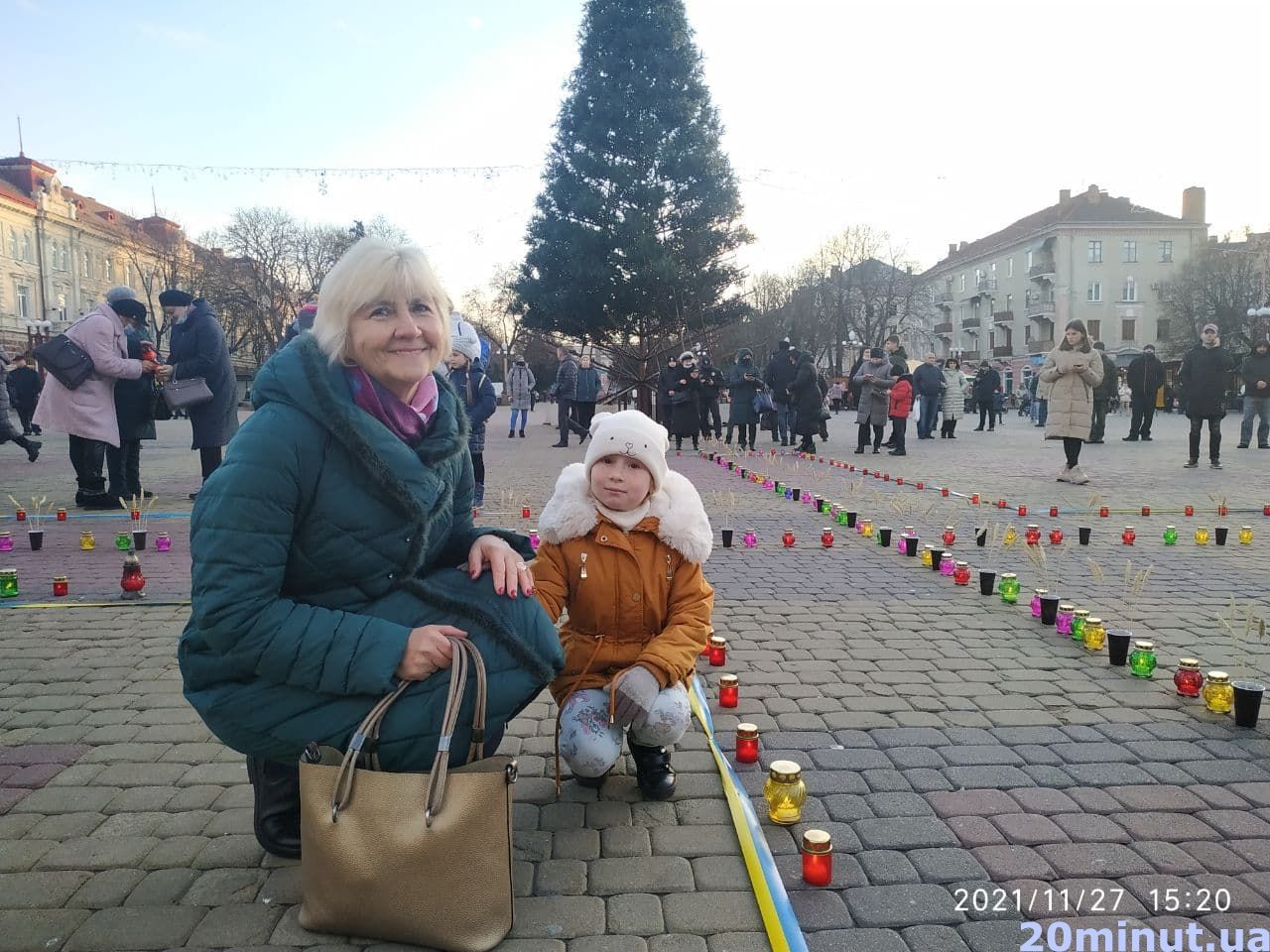 Новини Тернополя - фото з Тернополяни долучилися до Всеукраїнської акції "Запали свічку" пам'яті жертв Голодоморів