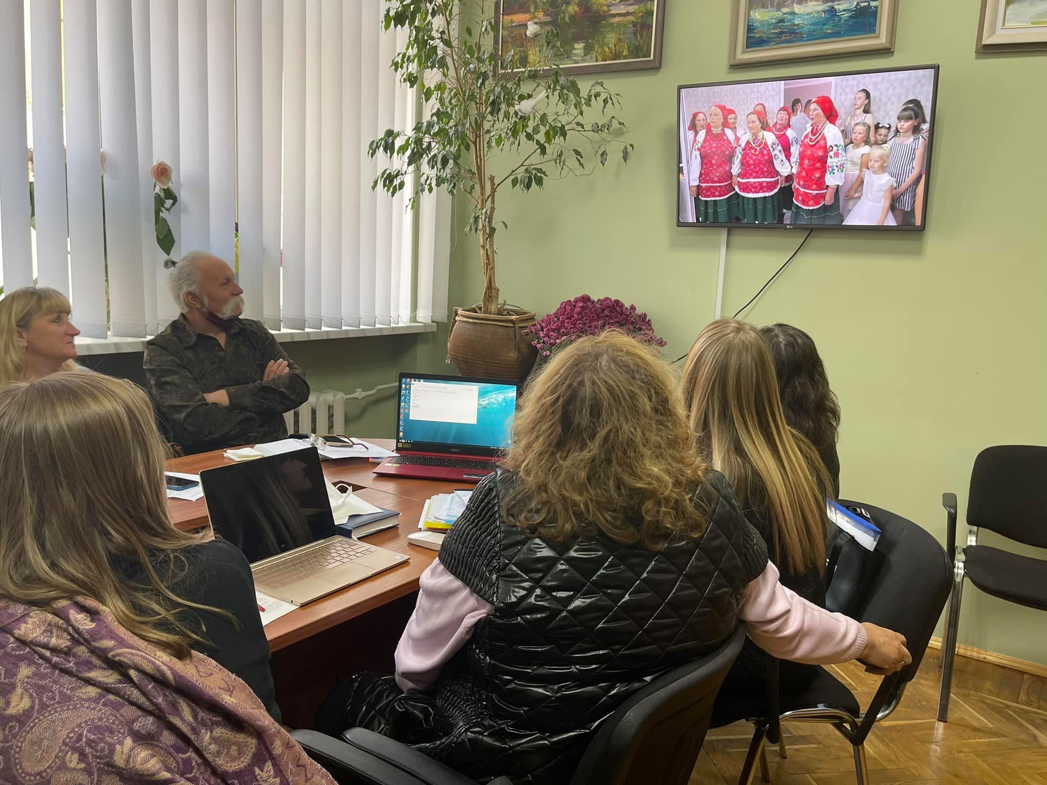 Новини Вінниці - фото з «Що це за молода, що не хоче сісти на стільця?».  Ще одну традицію додали до культурної спадщини