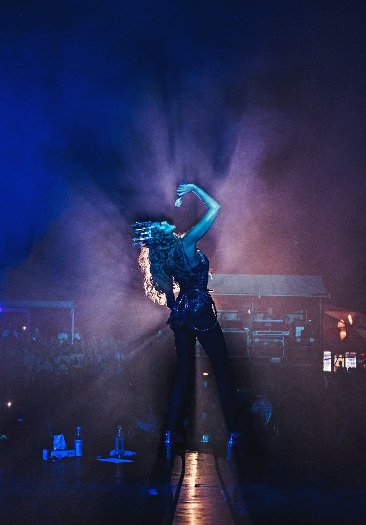 Новини Вінниці - фото з «Хід Королеви» й відвертості «Яжемать». За що перша книга Олі Полякової потрапила у ТОП продажів?