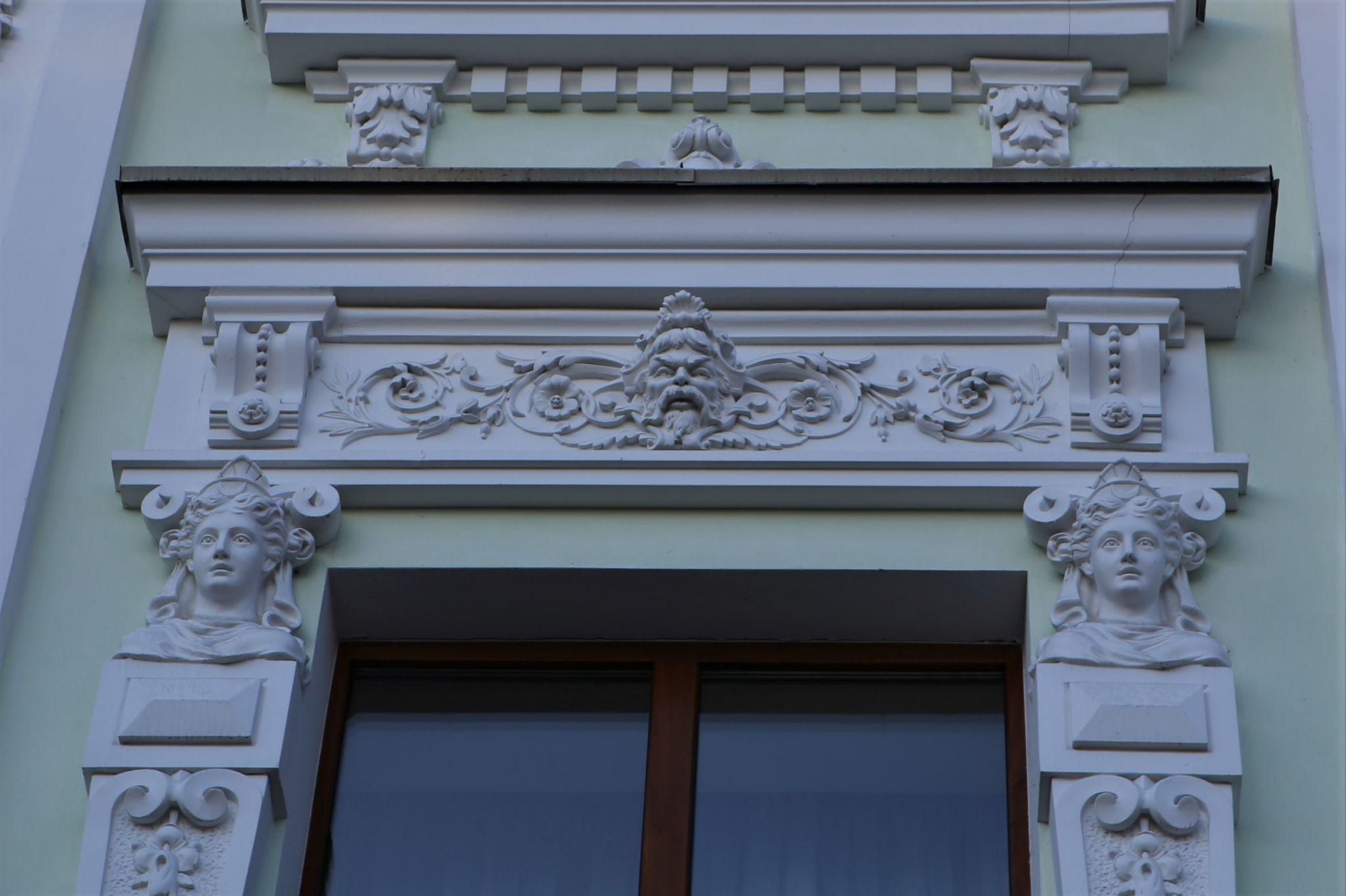 Новини Вінниці - фото з Еркери, горельєфи, маскарони: цікаві архітектурні елементи будівель, які ви досі не помічали