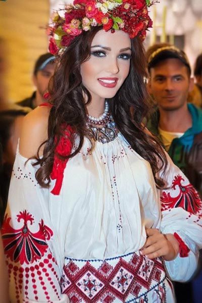 Новини Вінниці - фото з З вишивкою з Вінниччини і всіх областей. Чим вражає сукня, у якій українка виступить на «Міс Всесвіт»?