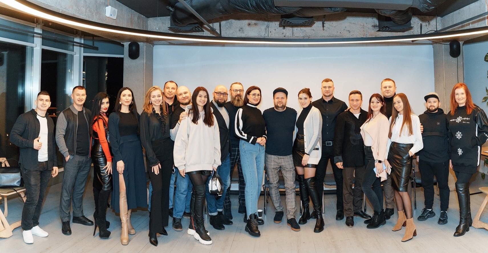 Новини Вінниці - фото з Лише люди з народу і без політики. Стартував відбір до «Рейтингу лідерів думок і блогерів Вінниччини»