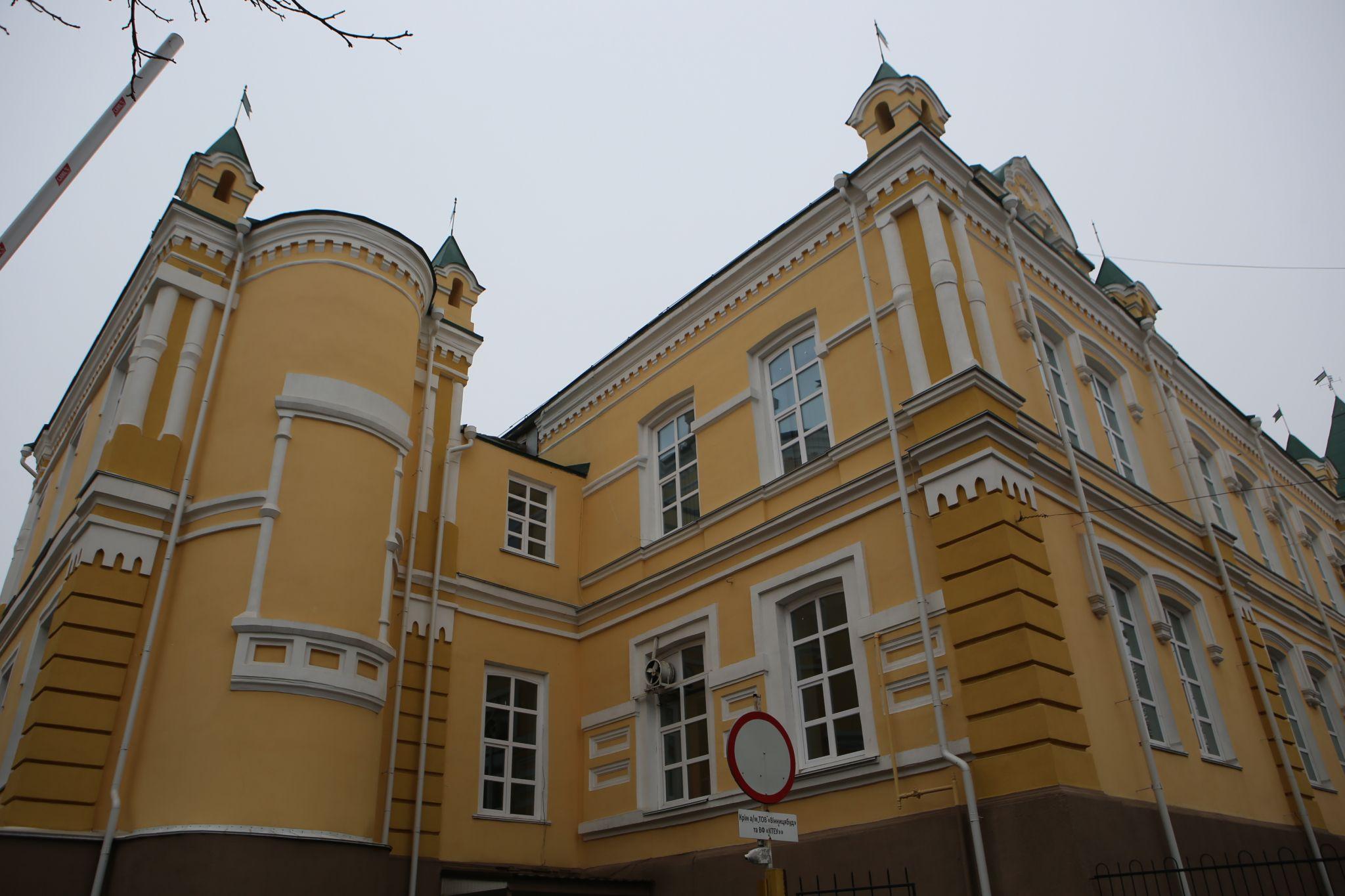 Новини Вінниці - фото з Напівзруйновані та відреставровані: як виглядають п’ять найстаріших будівель центру Вінниці