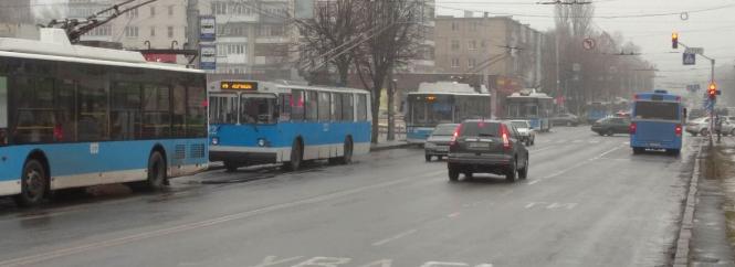 Вишенька зранку без світла. У «Вінницяобленерго» пояснили причину через пів дня