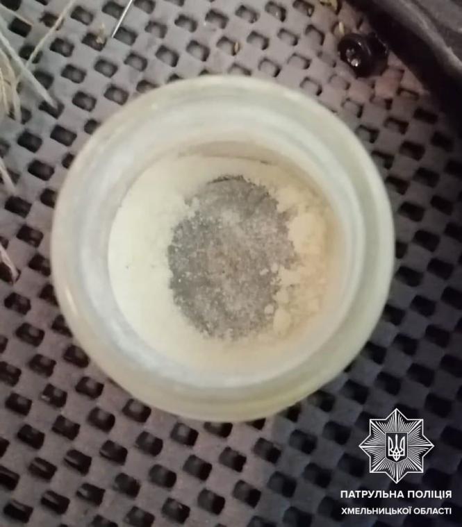 Новини Хмельницького - фото з У 37-річного хмельничанина знайшли вдома наркотики