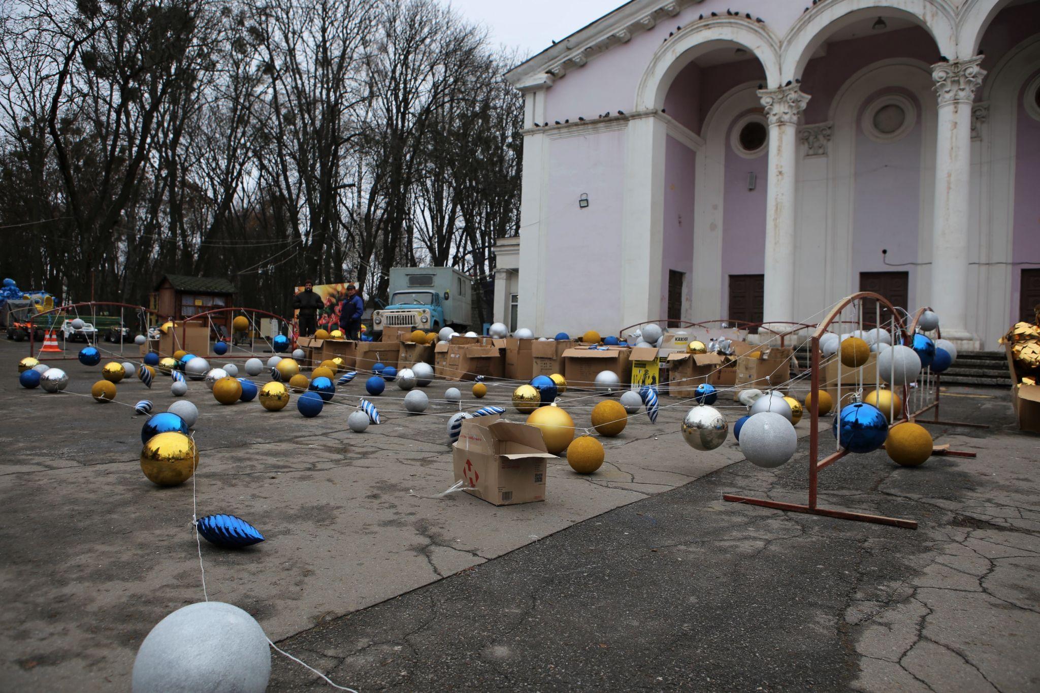 Новини Вінниці - фото з Як виглядає вінницьке «Зимове містечко» за кілька днів до офіційного відкриття