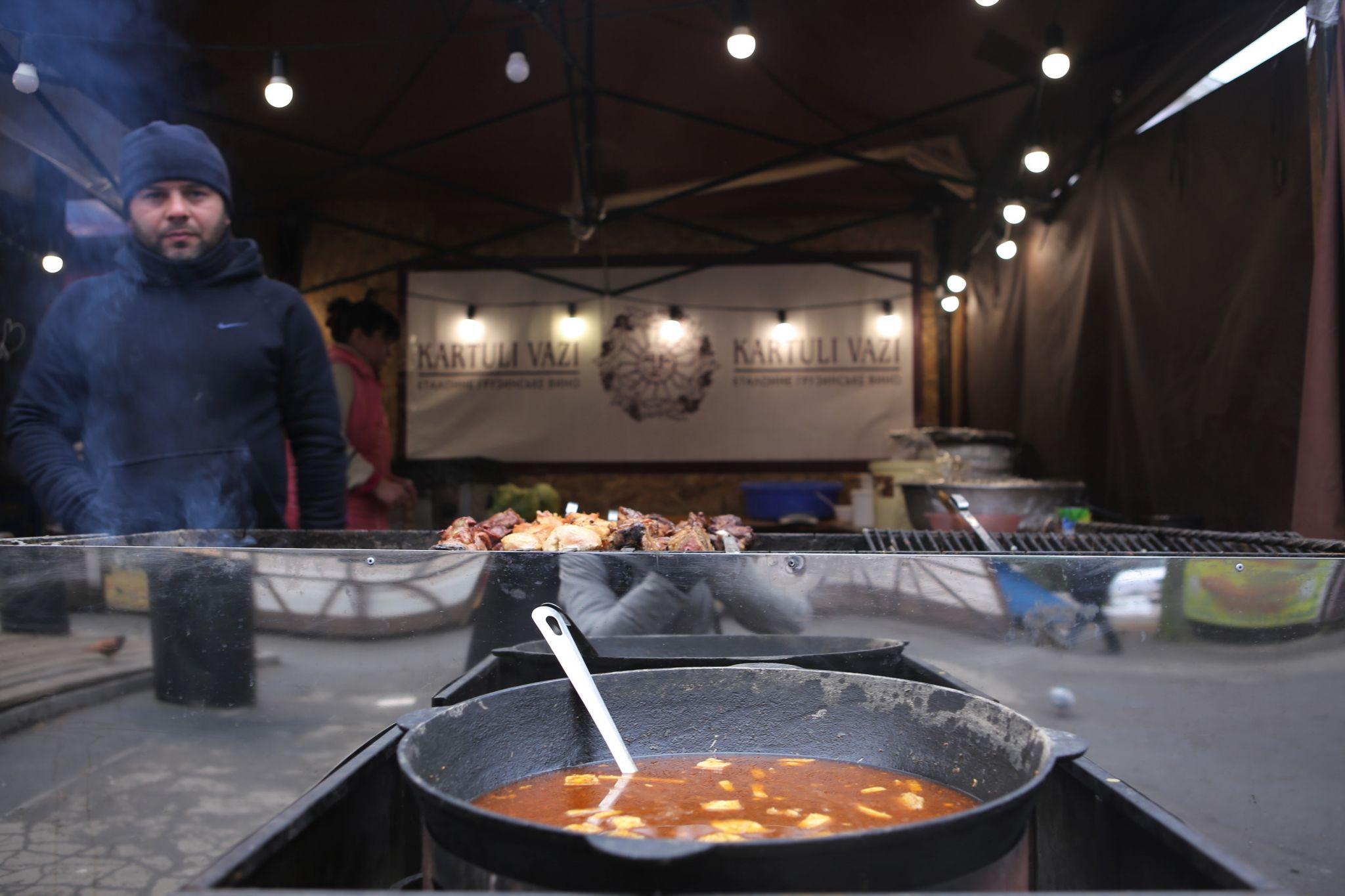 Новини Вінниці - фото з Як виглядає вінницьке «Зимове містечко» за кілька днів до офіційного відкриття