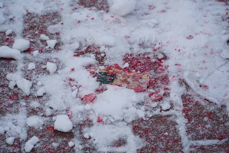Новини Тернополя - фото з Поліцейські встановлюють зловмисника, котрий пошкодив пам’ятник Степану Бандері у Тернополі