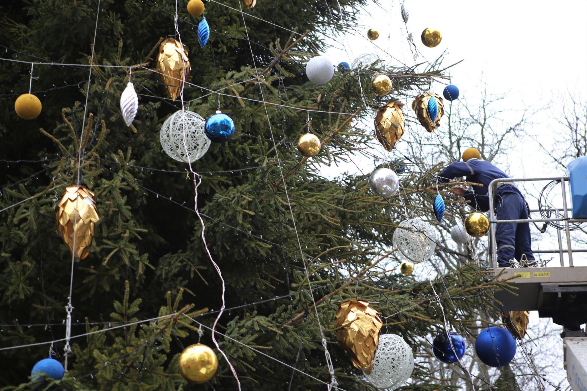 Новини Вінниці - фото з Як виглядає вінницьке «Зимове містечко» за кілька днів до офіційного відкриття