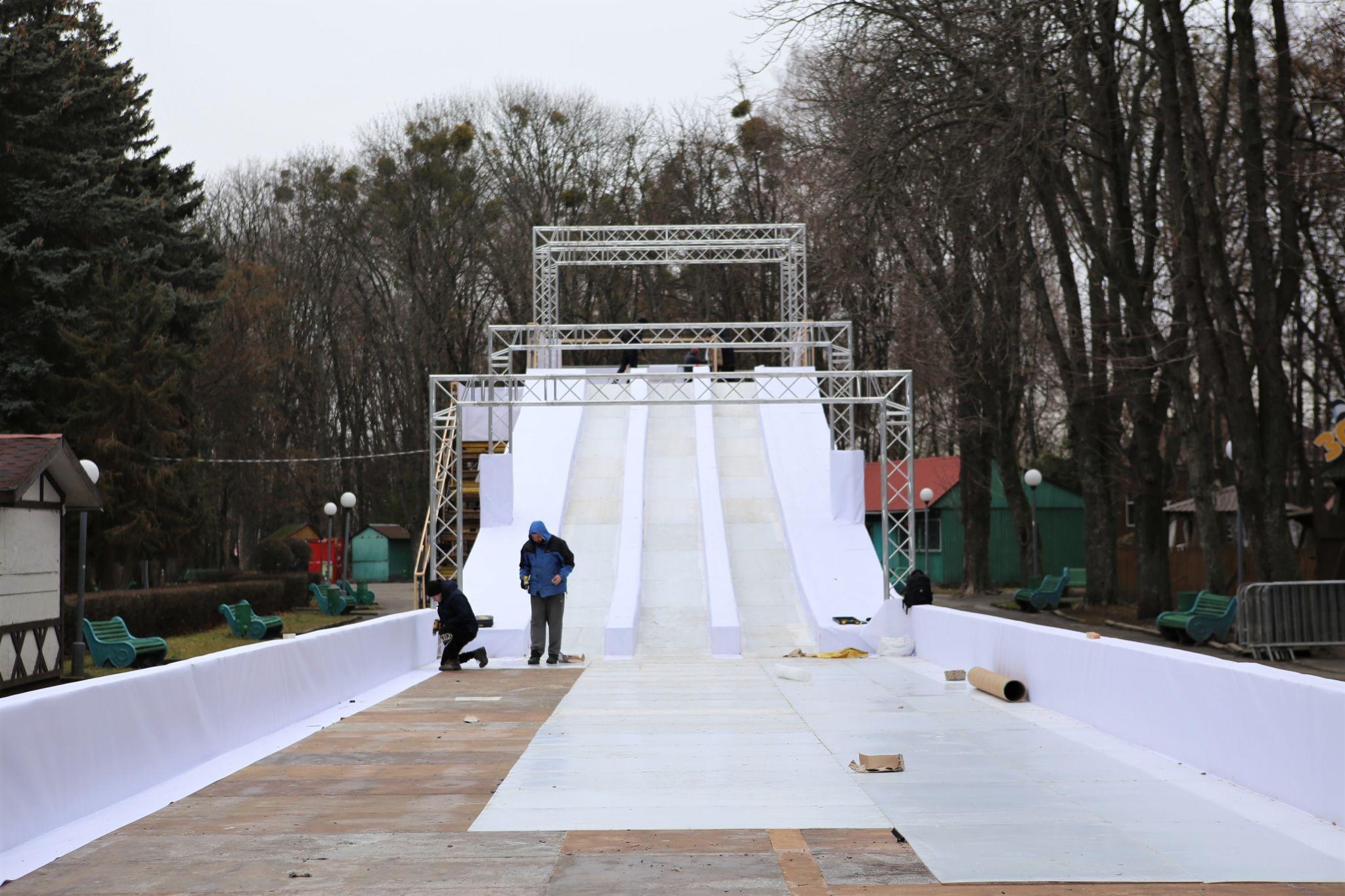 Новини Вінниці - фото з Як виглядає вінницьке «Зимове містечко» за кілька днів до офіційного відкриття