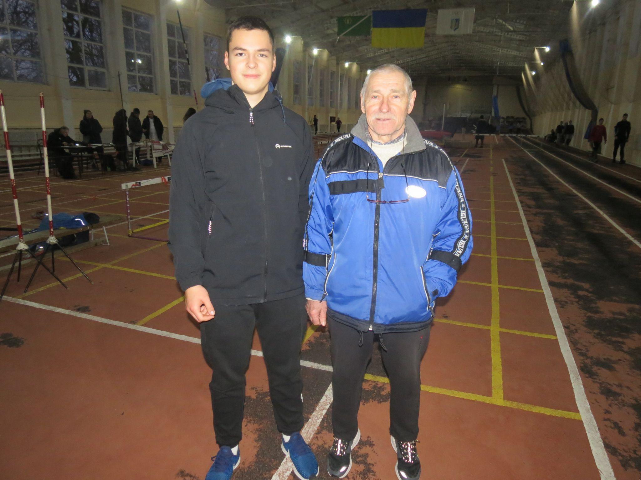 Новини Вінниці - фото з Юний штовхальник ядра із Мурованих Курилівців став віце-чемпіоном Кубку області серед чоловіків