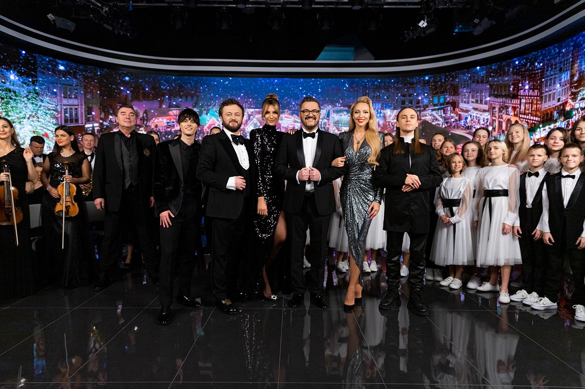 Новини Вінниці - фото з «Запалили вогник в душі!» Пономарьов з Поляковою і DZIDZIO презентували вражаючу колядку (відео)