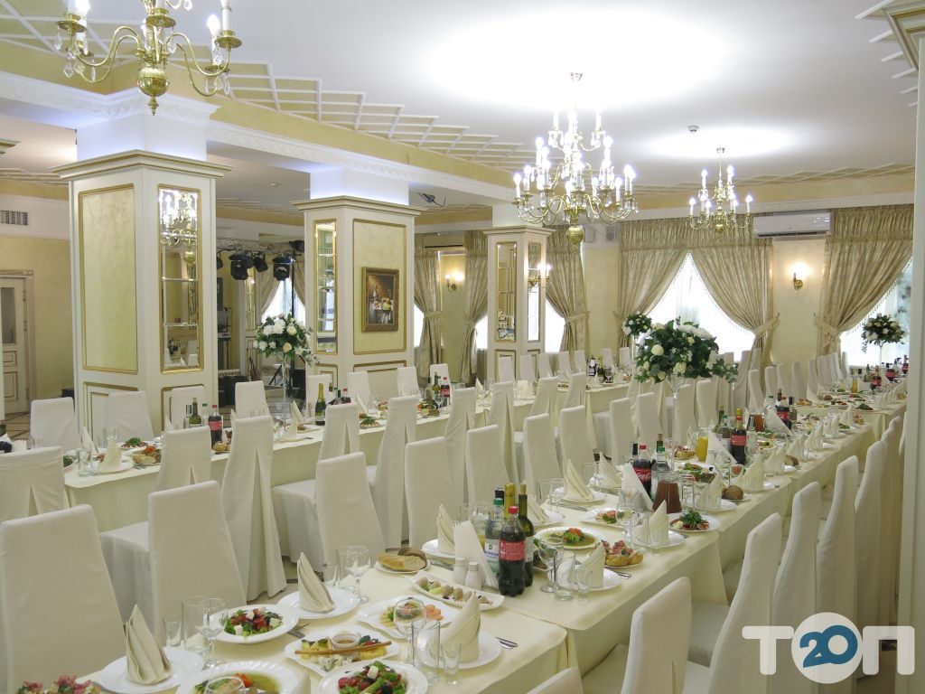Новини Тернополя - фото з Скільки коштує зустріти Новий рік в тернопільських ресторанах. Перевірили, чи можна ще забронювати Тернопіль, ресторан фото