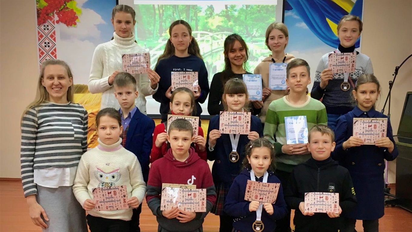 Новини Вінниці - фото з «Мамо, поїхали в Китай!..» Як у Жмеринці сім’я вивчила китайську і відправилася у Піднебесну