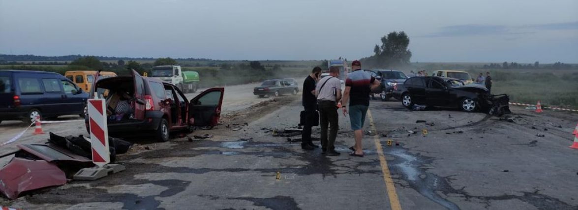 Новини Хмельницького - фото з Кримінальна Хмельниччина 2021. Підбірка найрезонансніших подій Оголосили підозру патрульному за фактом смертельної ДТП у Хмельницькому районі