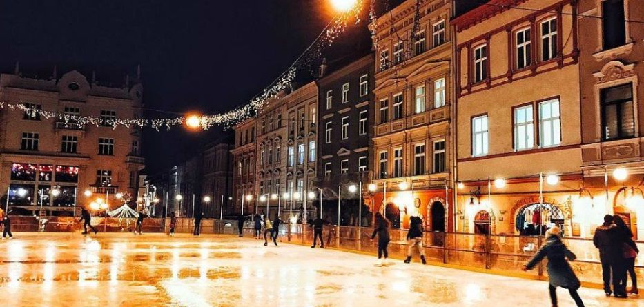 Новини Вінниці - фото з Зимова ковзанка і гірка в Центральному парку. Порівнюємо ціни у Вінниці та в інших містах