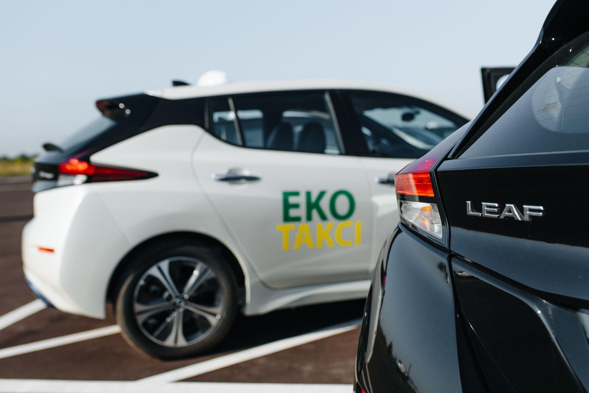 Новини Житомира - фото з ЕКО ТАКСІ 7737 – лідер, якому довіряють. Служба таксі вдруге стала переможцем у конкурсі «Народний бренд»