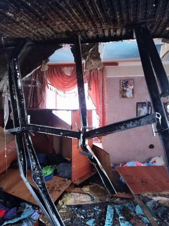 Новини Хмельницького - фото з Родина з Хмельниччини залишилась без даху над головою. Потрібна допомога