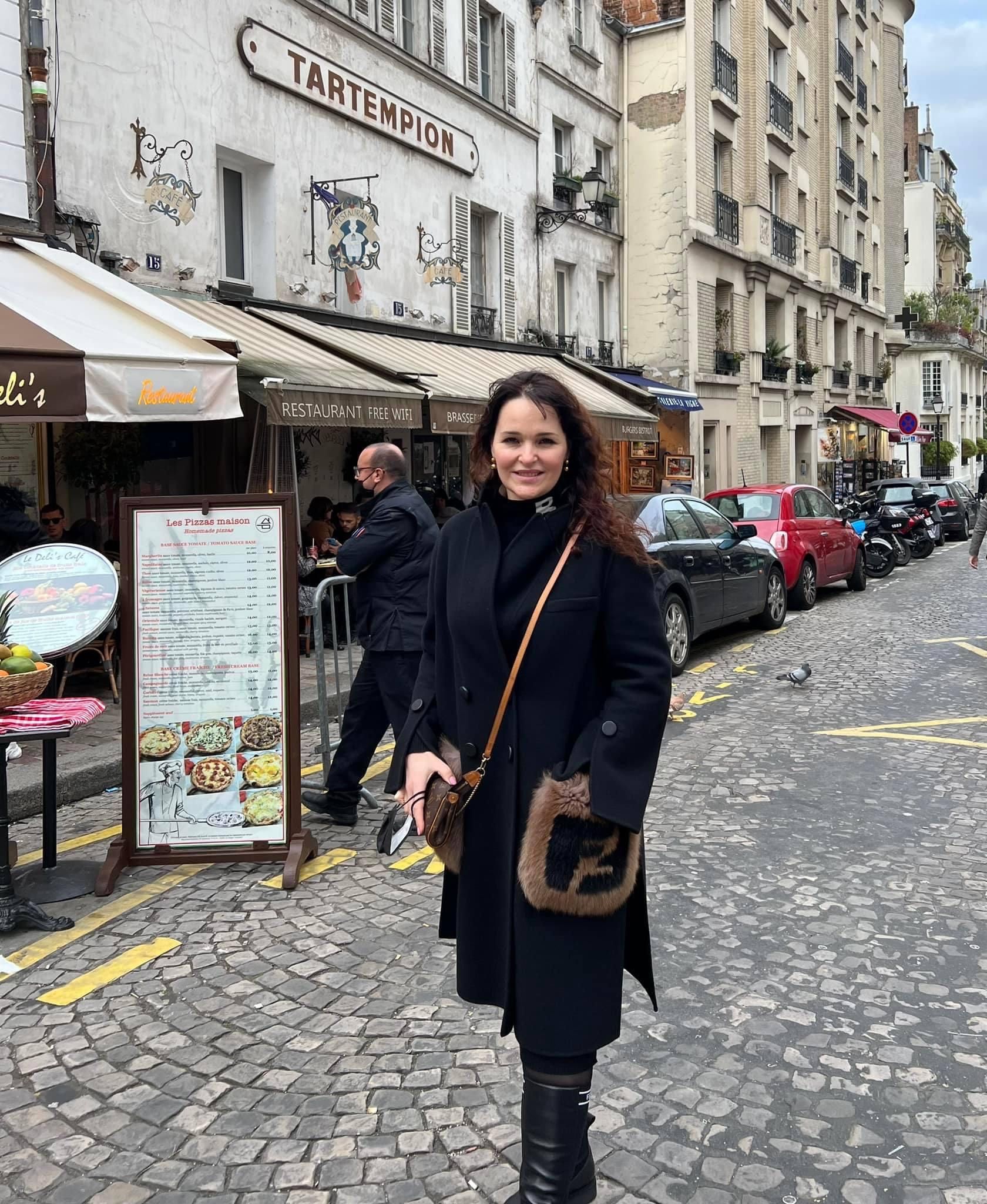 Новини Вінниці - фото з Вдома чи за кордоном?  Де знані вінничани зустріли 2022 рік