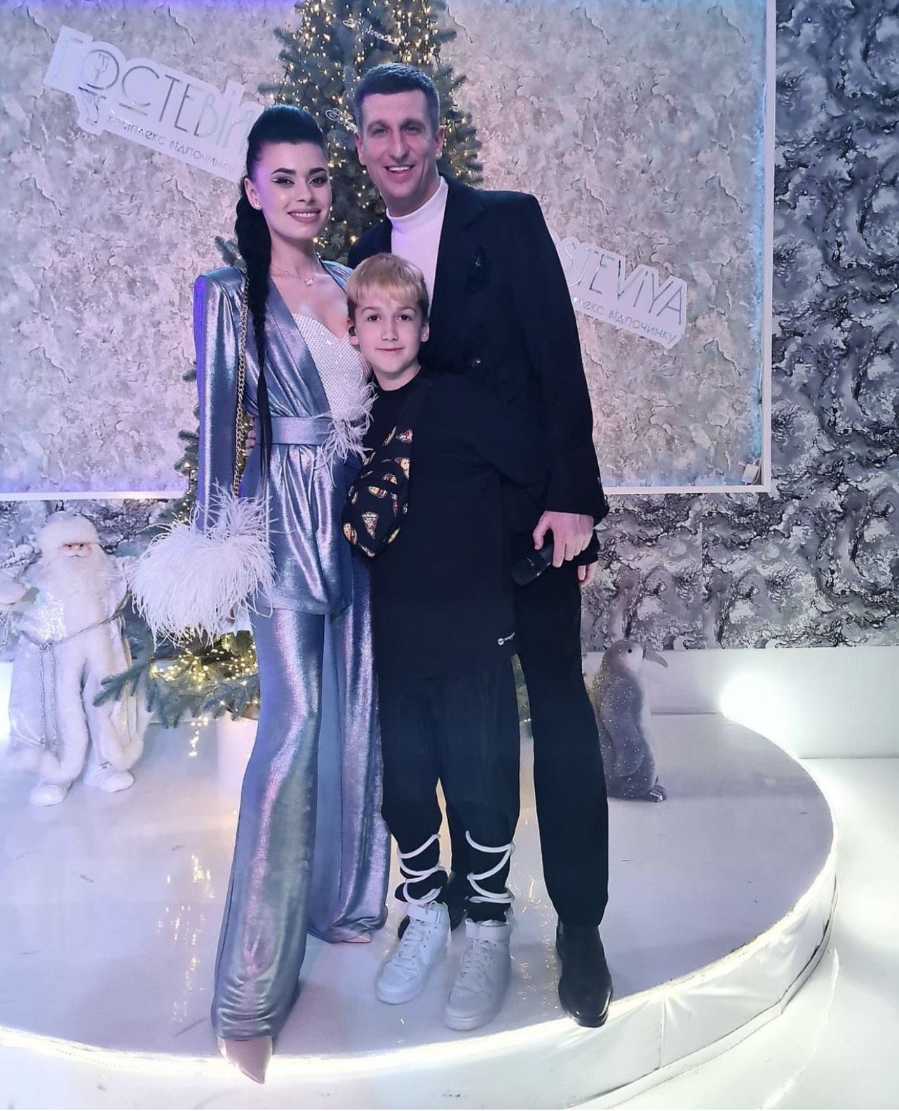 Новини Вінниці - фото з Вдома чи за кордоном?  Де знані вінничани зустріли 2022 рік