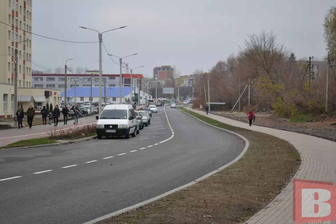 Новини Хмельницького - фото з Понівечені газони на Мельникова: як відреагувала влада