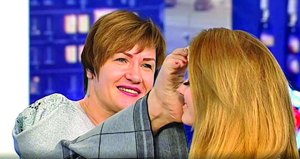 Новини Тернополя - фото з Віра, яка народилась без рук , встановила рекорд України. Про що мріє і як сама виховує двох діток?