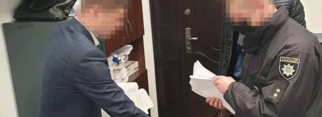 Новини Вінниці - фото з Нове харчування дітей, машина на боку та інше важливе за 11 січня на 20minut.ua На Гайсинщині поліцейський поставив на коліна юнака та бив до втрати свідомості