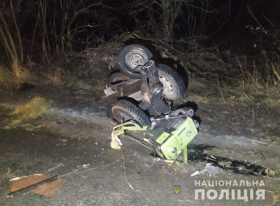 Новини Вінниці - фото з На Вінниччині водій на Renault врізався у мотоблок. Загинув 13-річний хлопчик