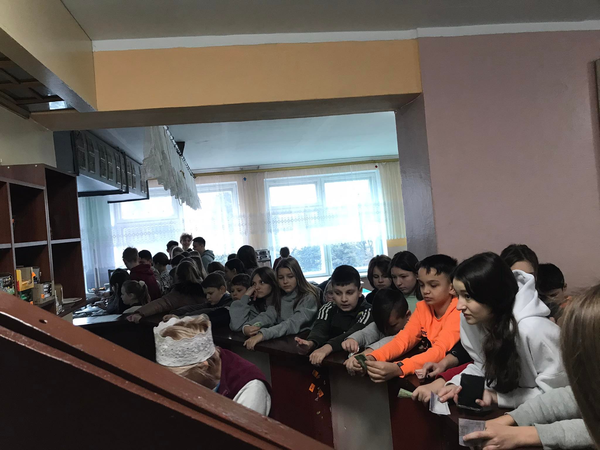 Новини Тернополя - фото з Ми перевірили, як годують у тернопільських школах. А ви знаєте, що їдять ваші діти? (ЕКСКЛЮЗИВ) Немає опису.