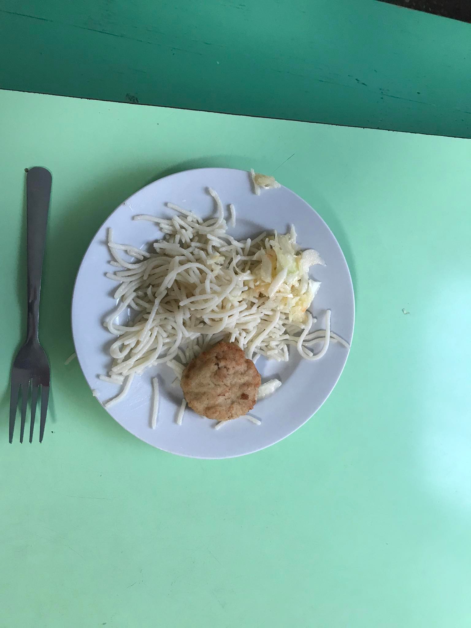 Новини Тернополя - фото з Ми перевірили, як годують у тернопільських школах. А ви знаєте, що їдять ваші діти? (ЕКСКЛЮЗИВ) Немає опису.